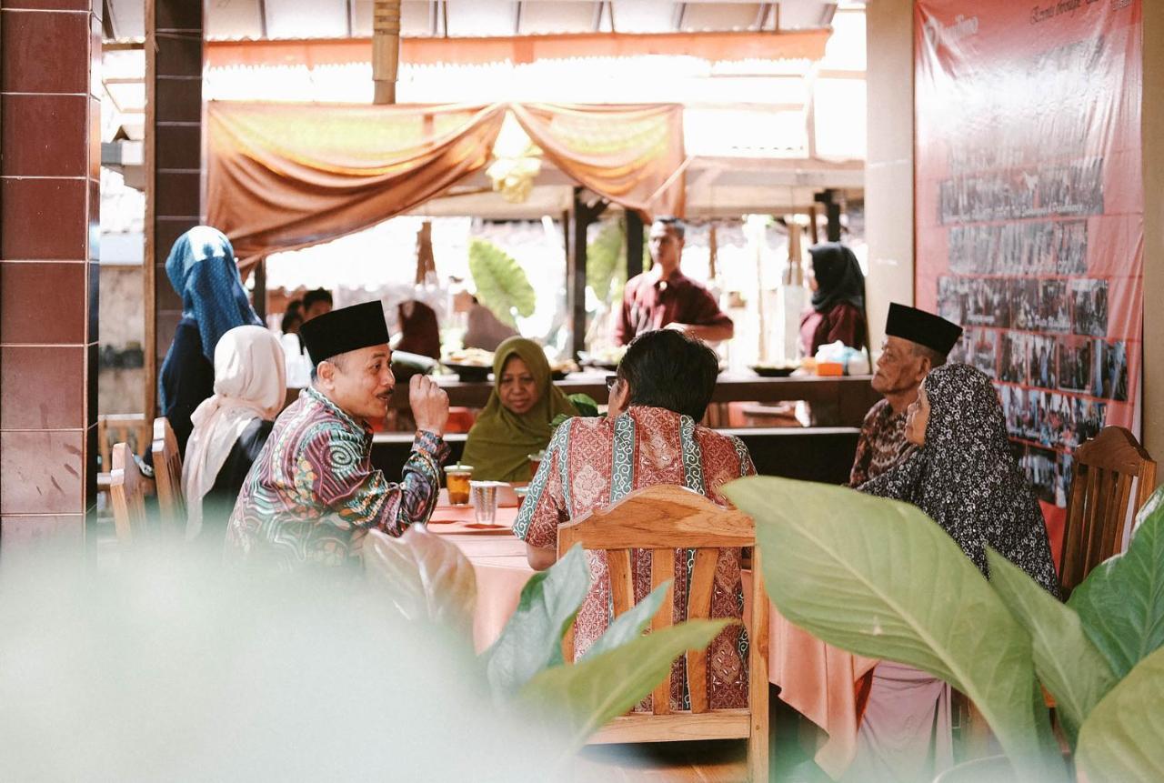 Kopilimo Cafe And Wisma tamu 2*